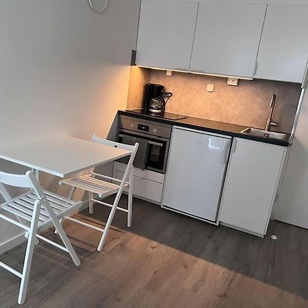 Appartement Laegenhet Med Egen Ingang. à Sundsvall Extérieur photo